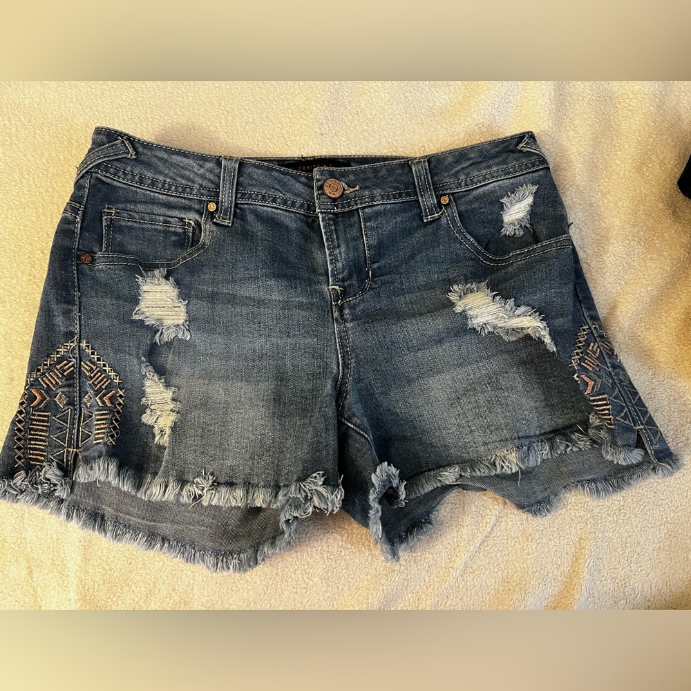 Coolest Jean shorts